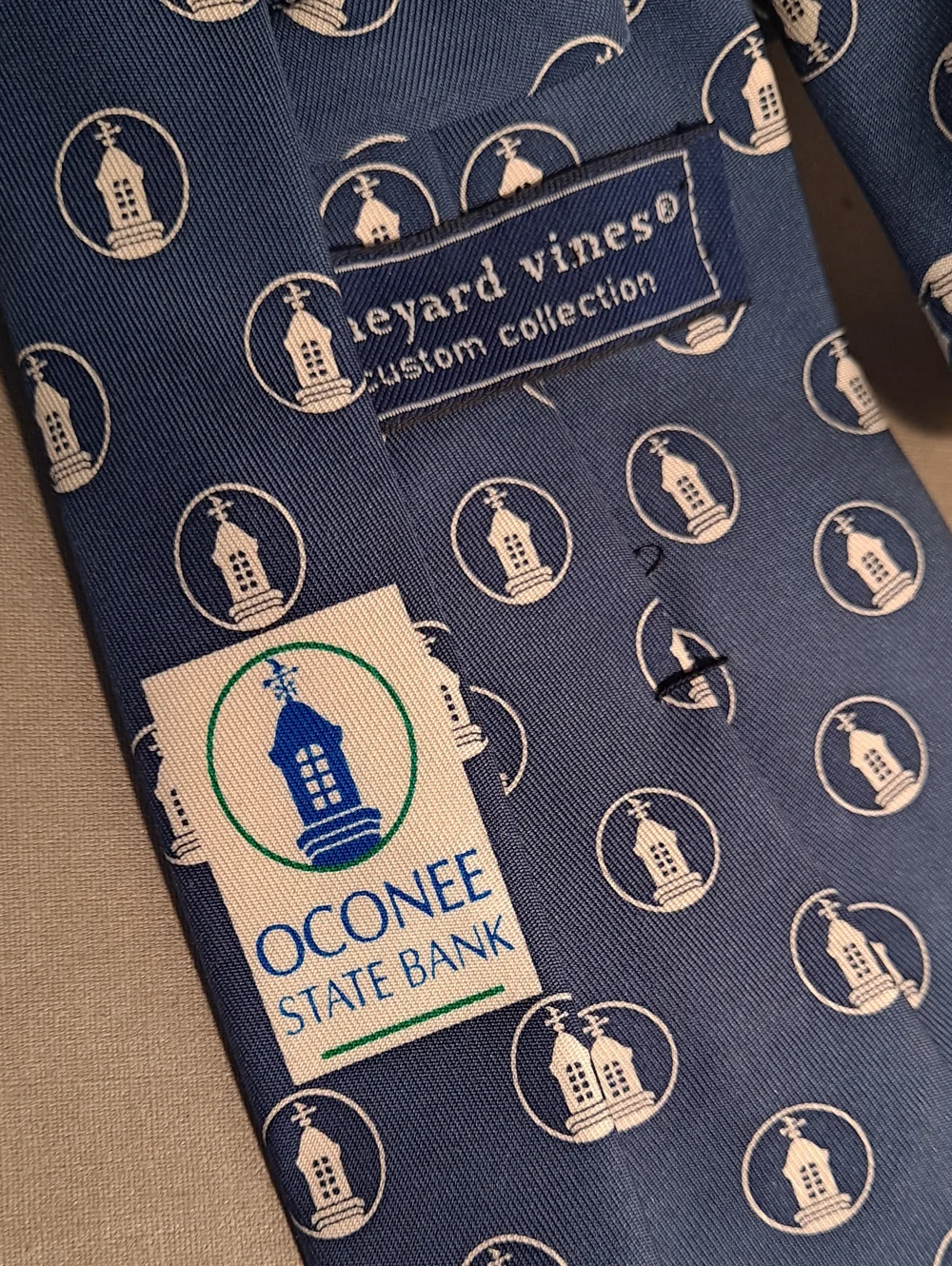 Vineyard Vines Silk Classic Blue White Steeple Pastoral Patterned Men’s Tie
